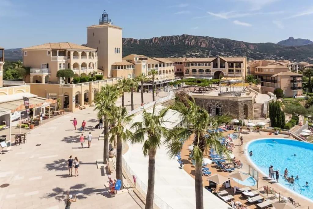 Superbe Appartement Village Cap Esterel 4P Climatise Saint-Raphael (Var) Exterior foto